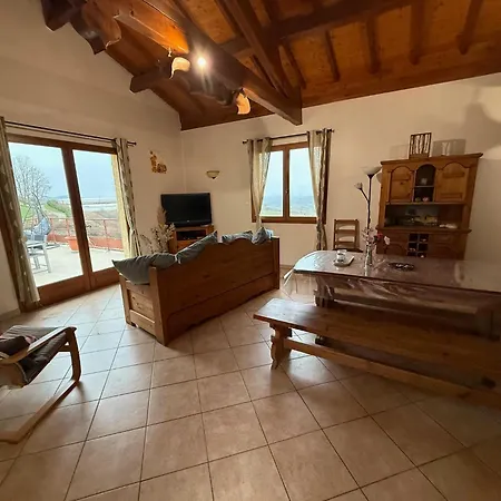 بيت للعطل Le Mirador Courzieu